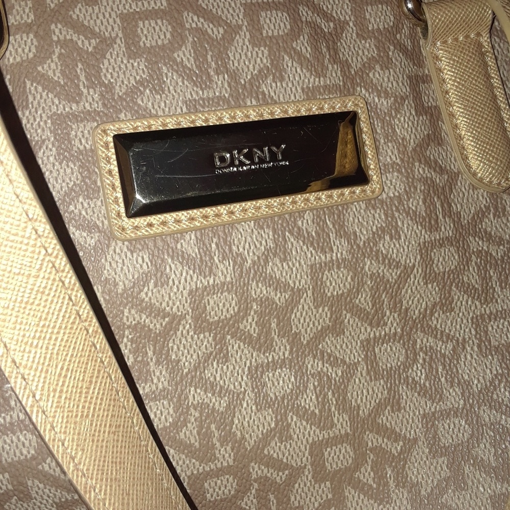 Purse - Picture 4 of 4
